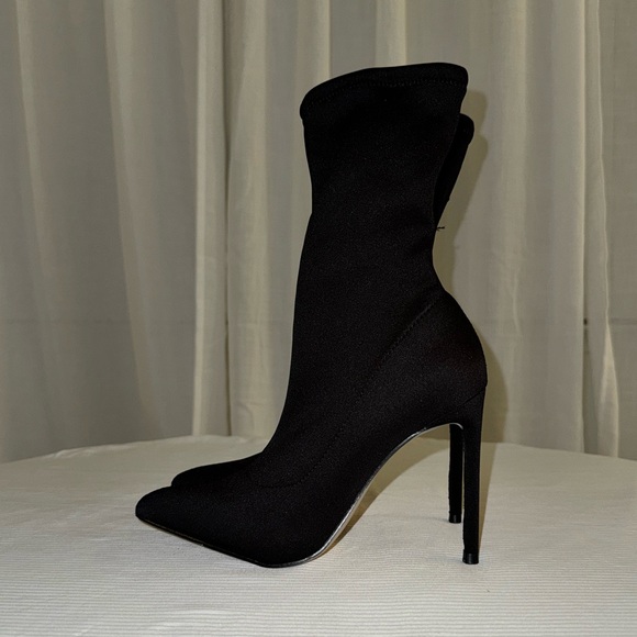 Shoes - Elegant Black Women's Stiletto Boots